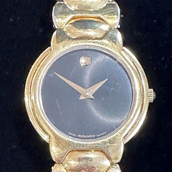 Vintage ￼women’s ￼ ￼museum Movado watch  90s collection main image 4
